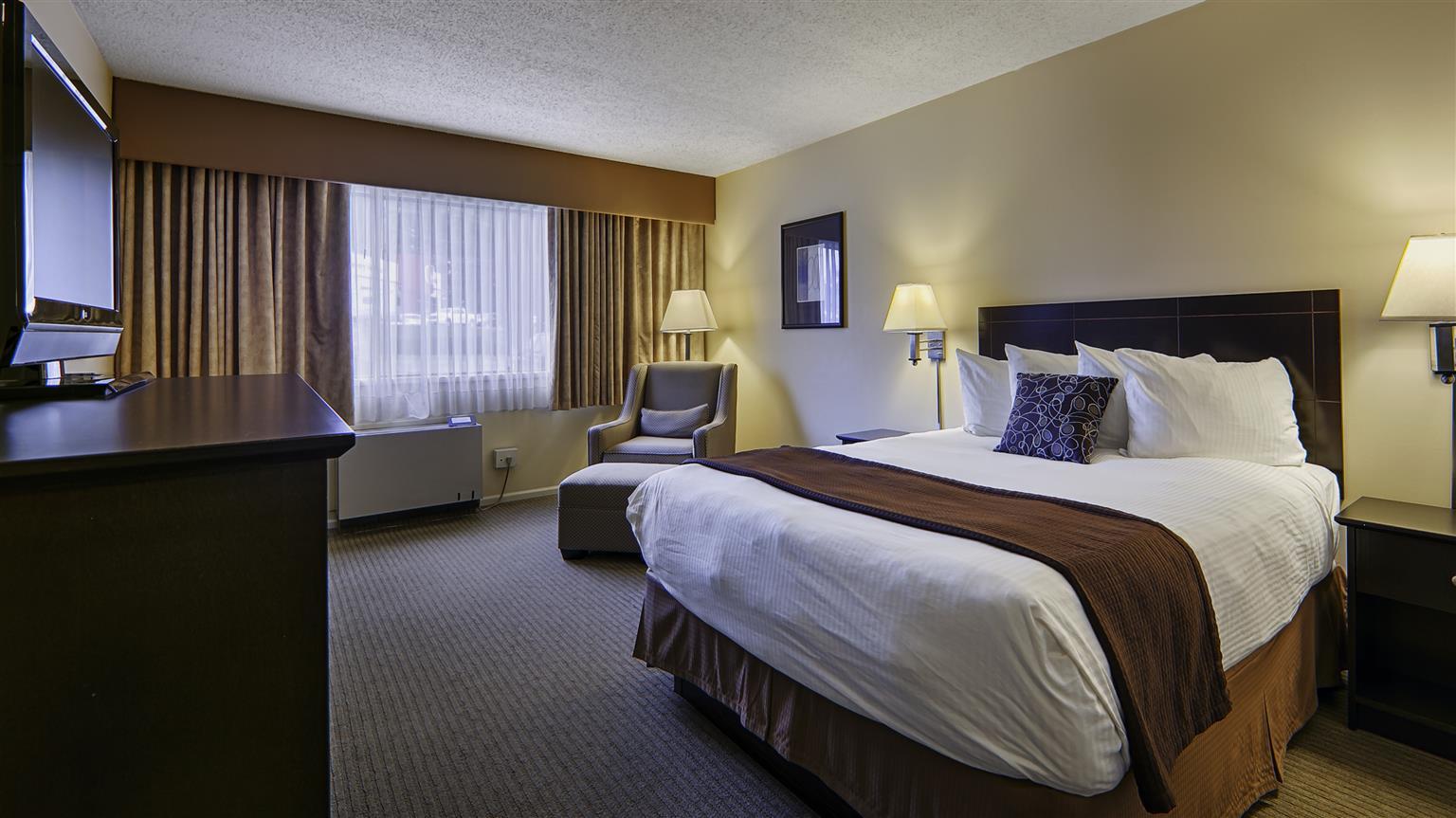 Western Cowichan Valley 3*